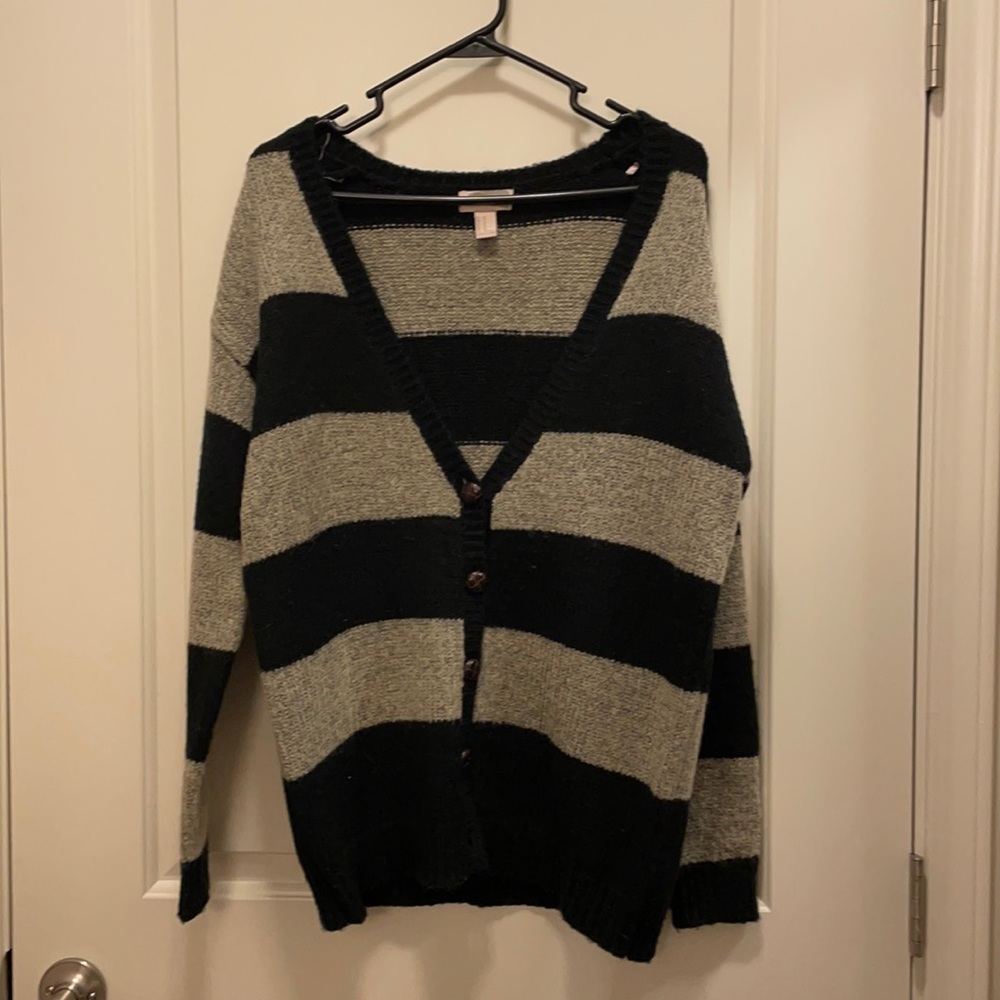 Women’s oversized sweaters
